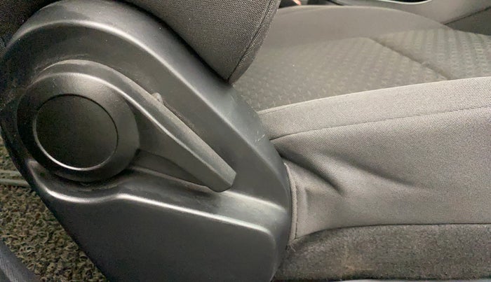 2021 Tata ALTROZ XT I-TURBO PETROL, Petrol, Manual, 15,242 km, Driver Side Adjustment Panel