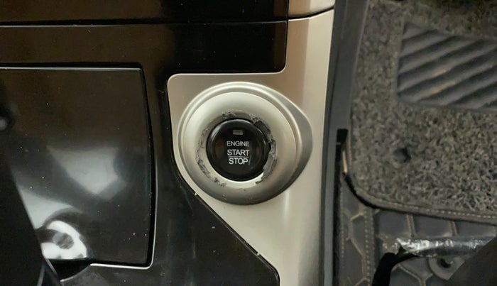2021 Mahindra XUV500 W7 AT, Diesel, Automatic, 80,305 km, Lock system - Keyless sensor not working