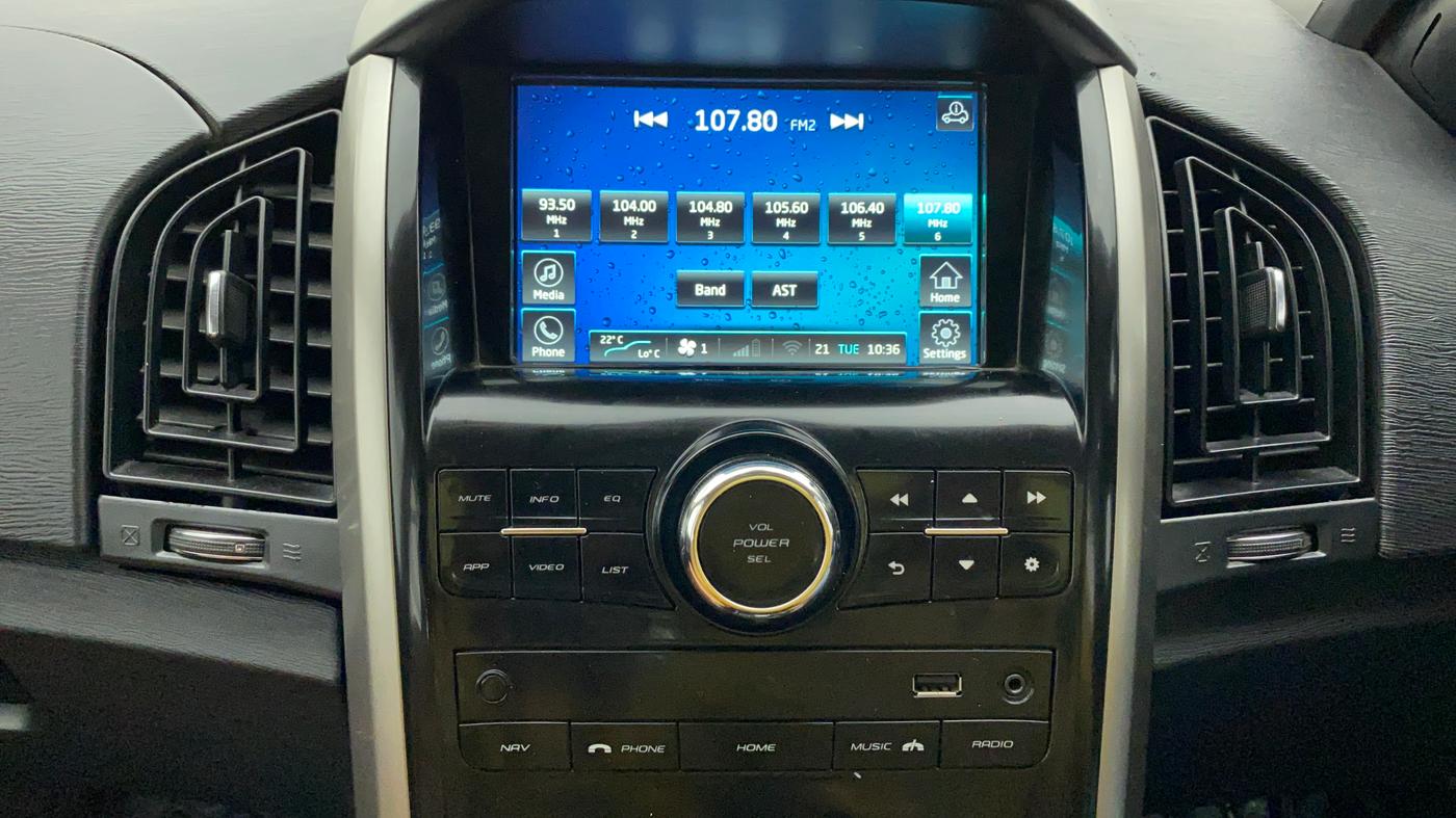 2021 Mahindra XUV500 W7 AT, Diesel, Automatic, 80,305 km, Infotainment System