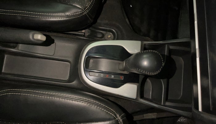 2015 Honda Jazz 1.2L I-VTEC V AT, Petrol, Automatic, 46,950 km, Gear Lever