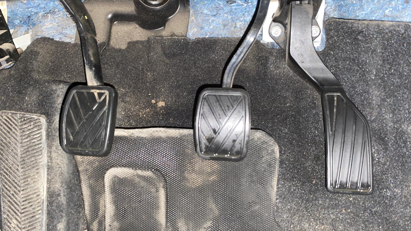 2023 Maruti BREZZA VXI, Petrol, Manual, 28,303 km, Pedals