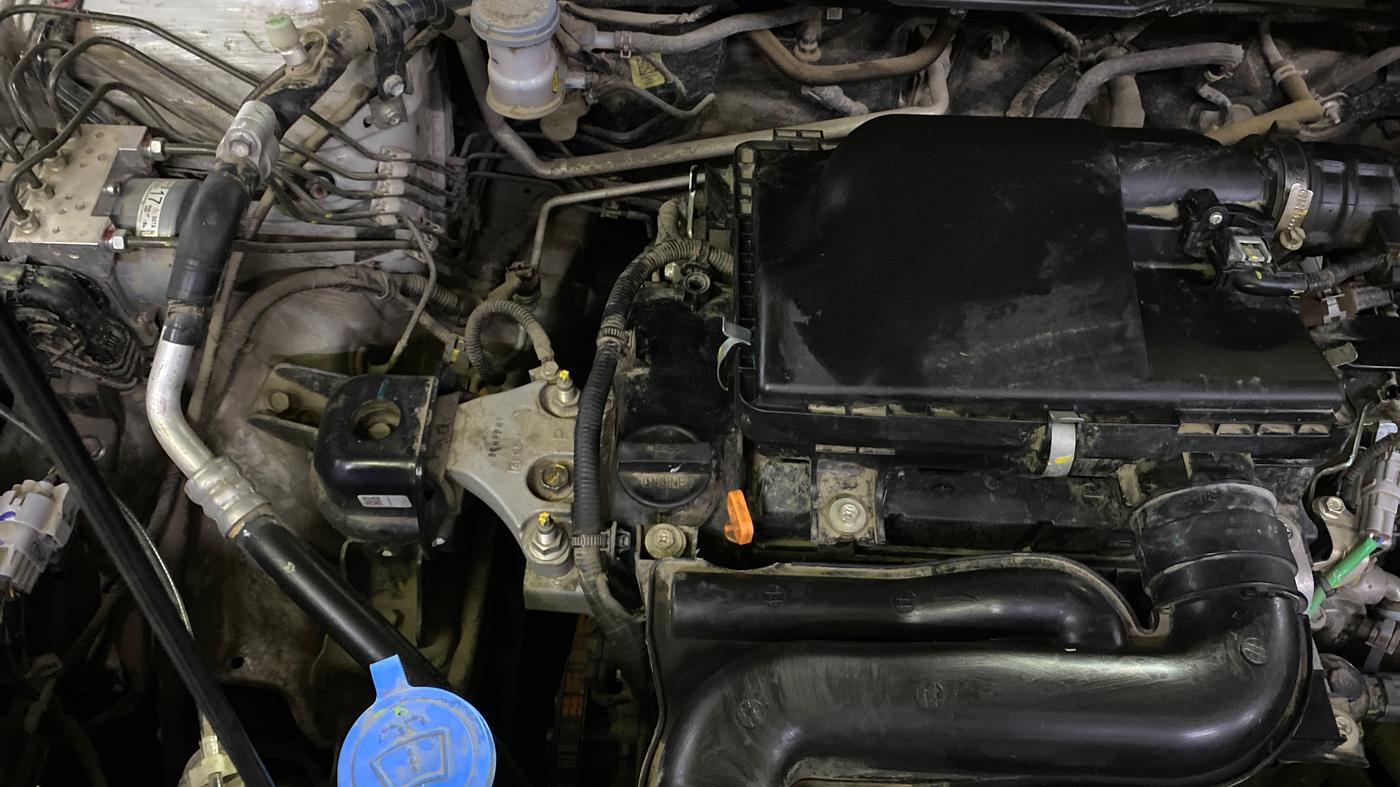 2023 Maruti BREZZA VXI, Petrol, Manual, 28,303 km, Engine View - Right