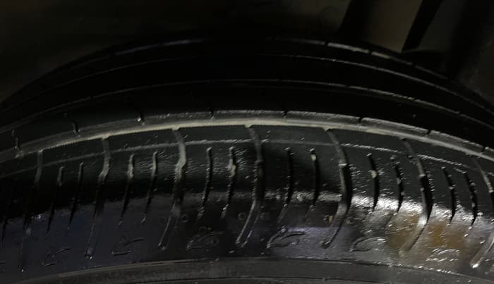 2023 Maruti BREZZA VXI, Petrol, Manual, 28,303 km, Left Rear Tyre Tread
