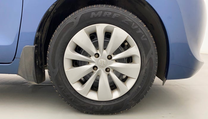 2016 Maruti Baleno DELTA CVT PETROL 1.2, Petrol, Automatic, 1,12,475 km, Right Front Wheel