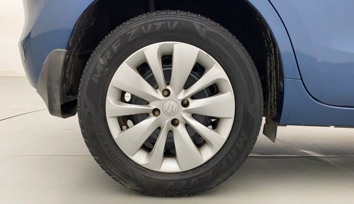 2016 Maruti Baleno DELTA CVT PETROL 1.2, Petrol, Automatic, 1,12,475 km, Right Rear Wheel