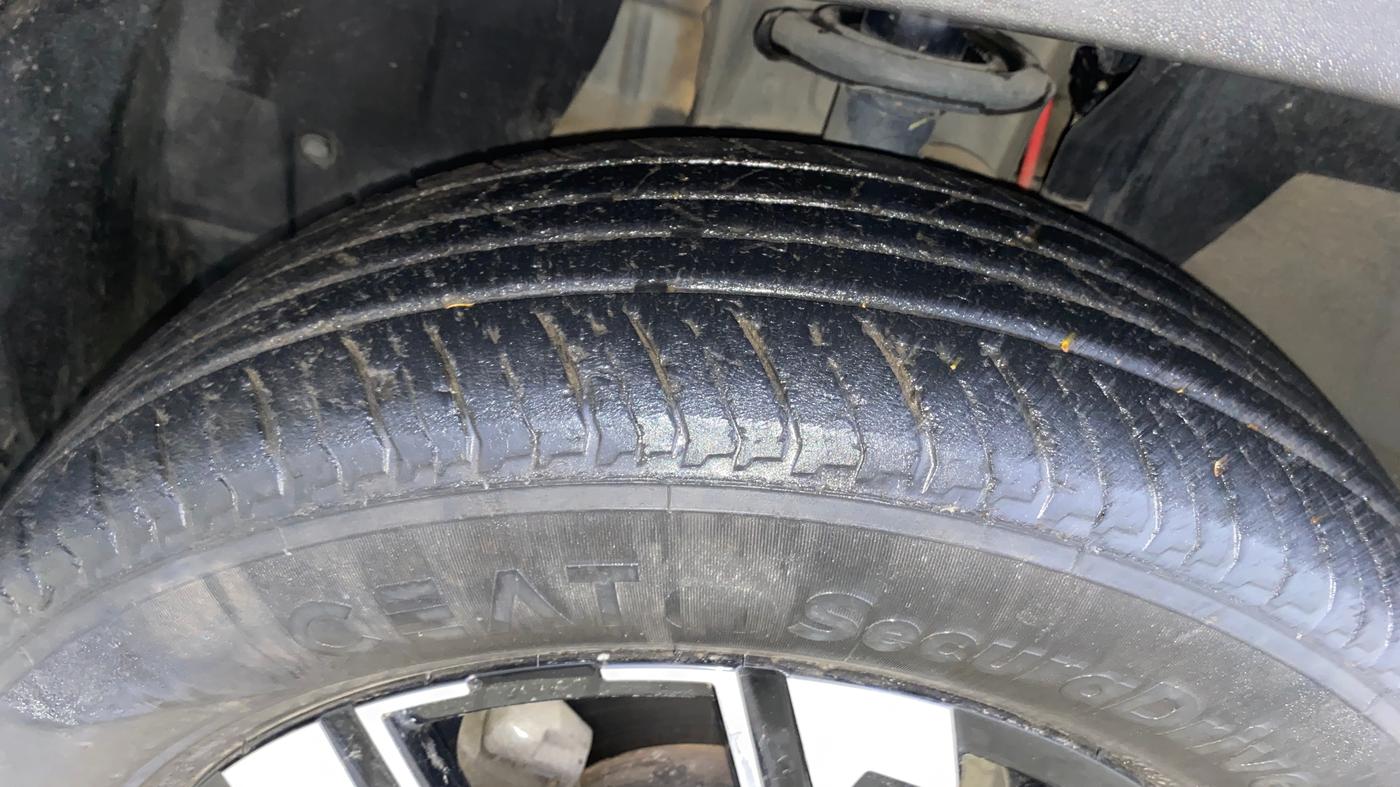 2023 Renault Kiger RXZ MT, Petrol, Manual, 58,441 km, Left Front Tyre Tread
