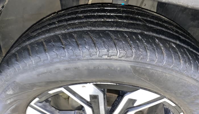 2023 Renault Kiger RXZ MT, Petrol, Manual, 58,441 km, Right Front Tyre Tread