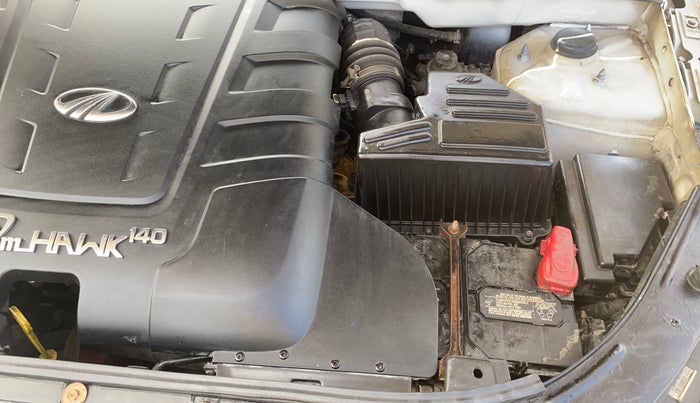 2015 Mahindra XUV500 W8, Diesel, Manual, 81,458 km, Engine View - Left