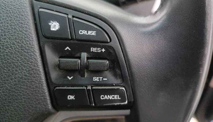 2018 Hyundai Tucson 2WD AT GL DIESEL
, Diesel, Automatic, 1,43,838 km, Adaptive Cruise Control