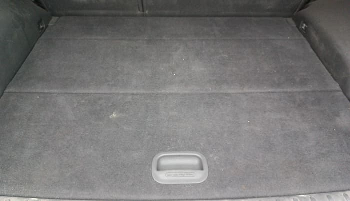 2018 Hyundai Tucson 2WD AT GL DIESEL
, Diesel, Automatic, 1,43,838 km, Boot Inside