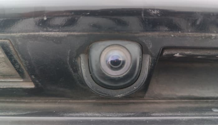 2018 Hyundai Tucson 2WD AT GL DIESEL
, Diesel, Automatic, 1,43,838 km, Parking Camera