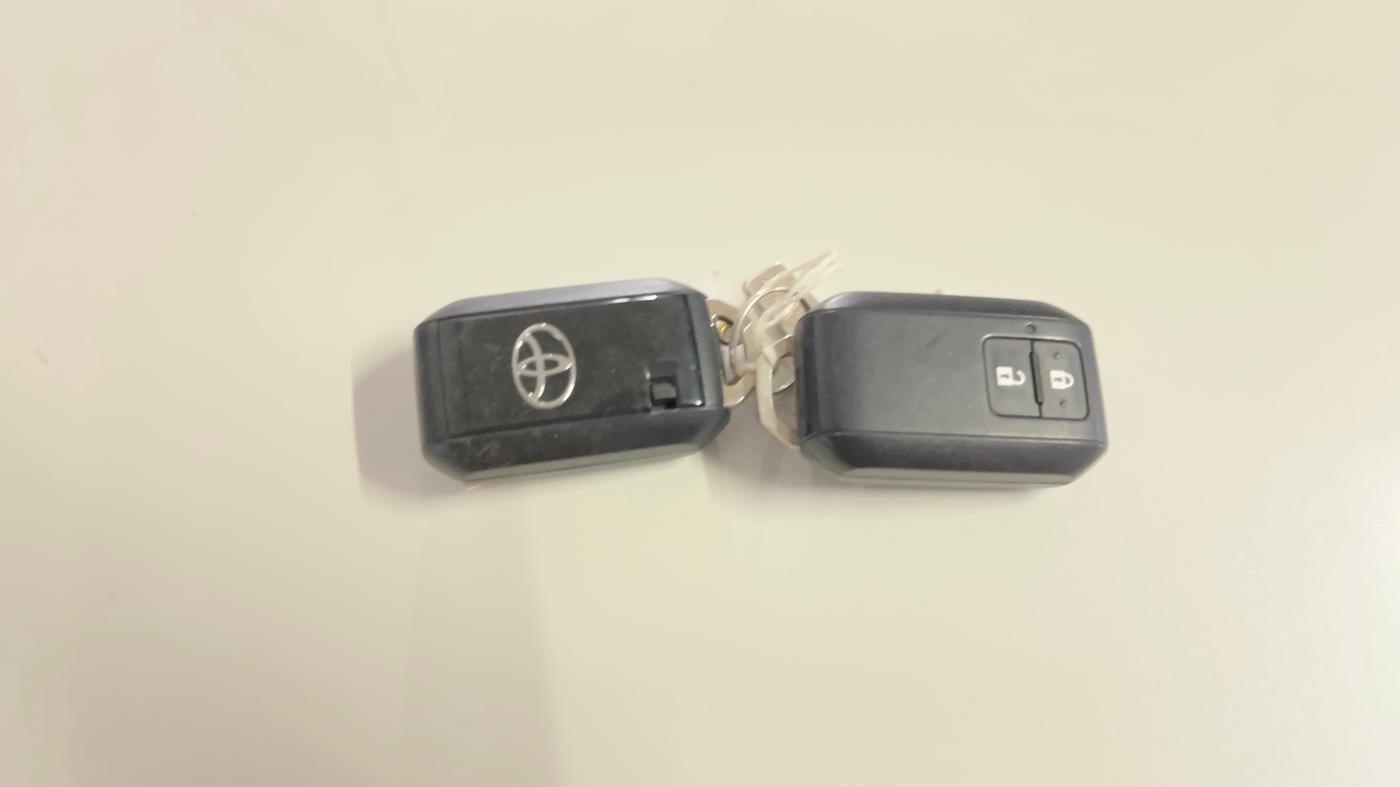 2024 Toyota URBAN CRUISER HYRYDER E NEO DRIVE, Petrol, Manual, 12,503 km, Key Close Up