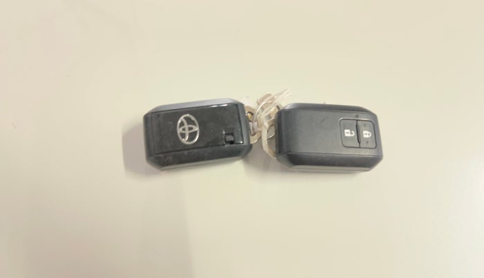 2024 Toyota URBAN CRUISER HYRYDER E NEO DRIVE, Petrol, Manual, 12,442 km, Key Close Up