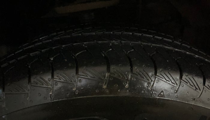 2024 Toyota URBAN CRUISER HYRYDER E NEO DRIVE, Petrol, Manual, 12,442 km, Right Front Tyre Tread