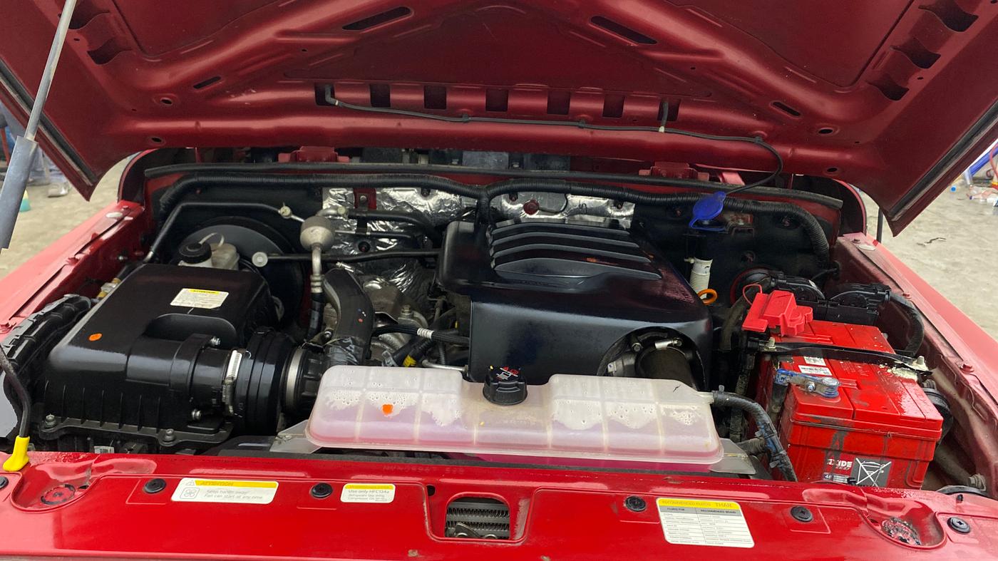 2022 Mahindra Thar LX PETROL HT 4WD AT, Petrol, Automatic, 40,994 km, Engine View