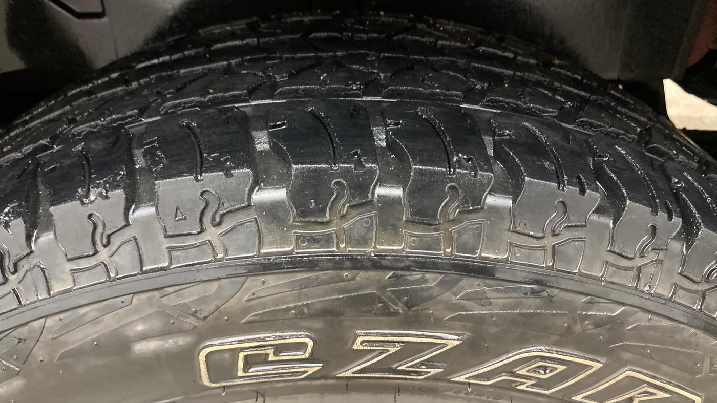 2022 Mahindra Thar LX PETROL HT 4WD AT, Petrol, Automatic, 40,994 km, Left Rear Tyre Tread