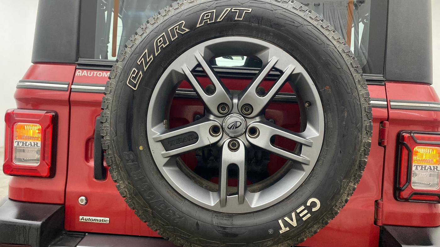 2022 Mahindra Thar LX PETROL HT 4WD AT, Petrol, Automatic, 40,994 km, Spare Tyre