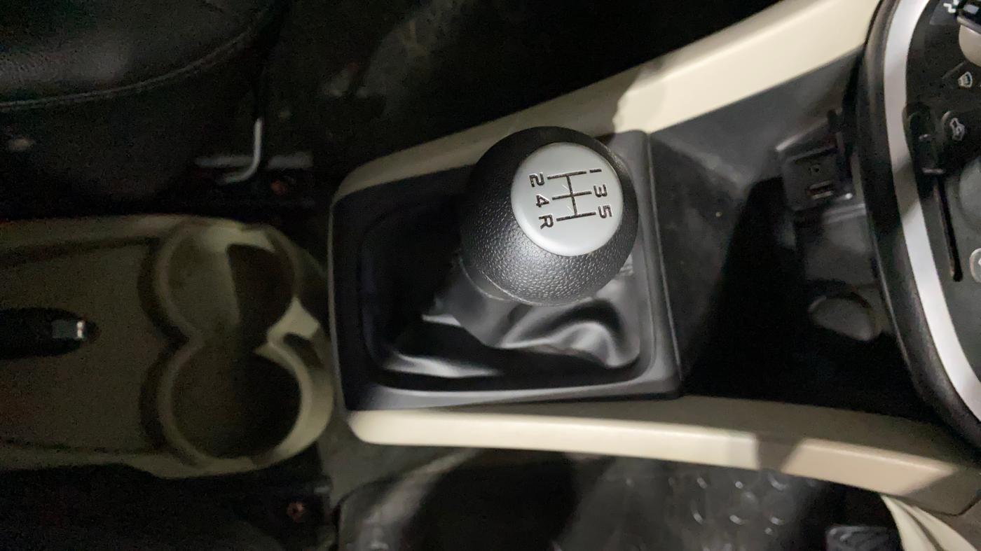 2018 Maruti Celerio ZXI, Petrol, Manual, 76,332 km, Gear Lever