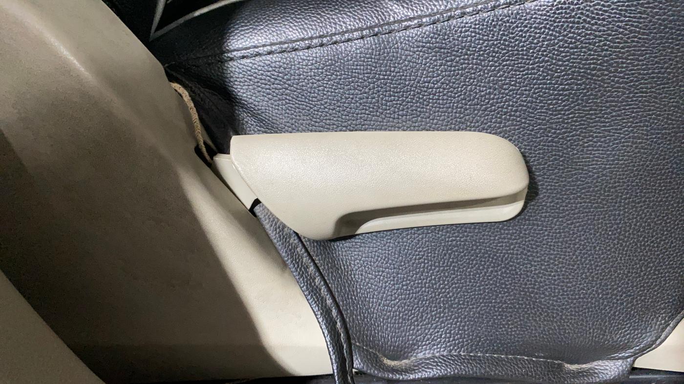 2018 Maruti Celerio ZXI, Petrol, Manual, 76,332 km, Driver Side Adjustment Panel