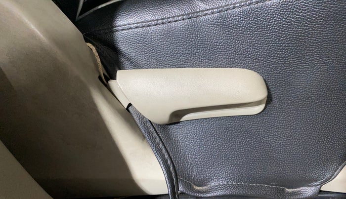 2018 Maruti Celerio ZXI, Petrol, Manual, 76,332 km, Driver Side Adjustment Panel