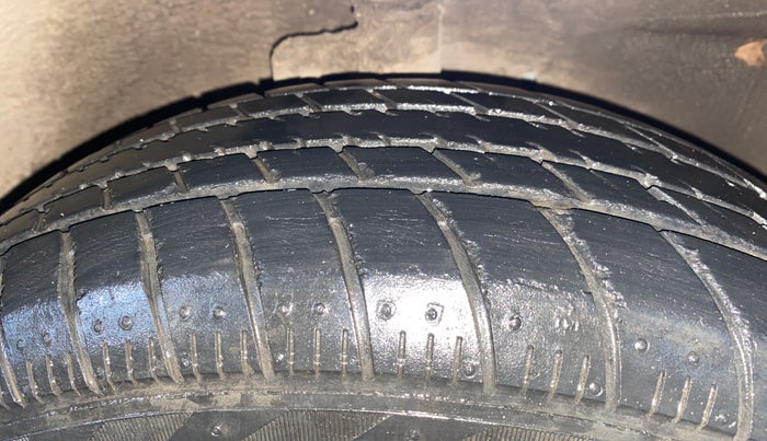 2018 Maruti Celerio ZXI, Petrol, Manual, 76,332 km, Right Front Tyre Tread
