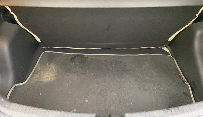 2014 Hyundai Grand i10 ASTA (O) 1.2 KAPPA VTVT, Petrol, Manual, 37,470 km, Boot Inside