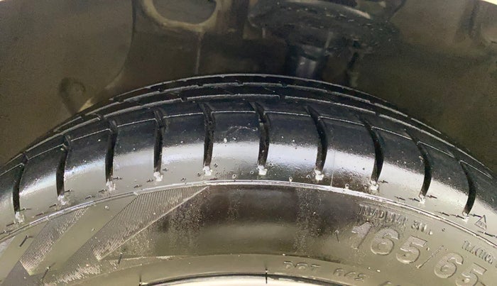 2014 Hyundai Grand i10 ASTA (O) 1.2 KAPPA VTVT, Petrol, Manual, 37,470 km, Left Front Tyre Tread