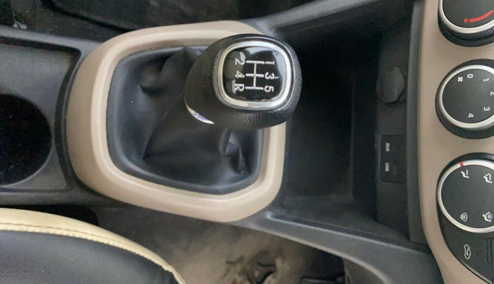 2014 Hyundai Grand i10 ASTA (O) 1.2 KAPPA VTVT, Petrol, Manual, 37,470 km, Gear Lever