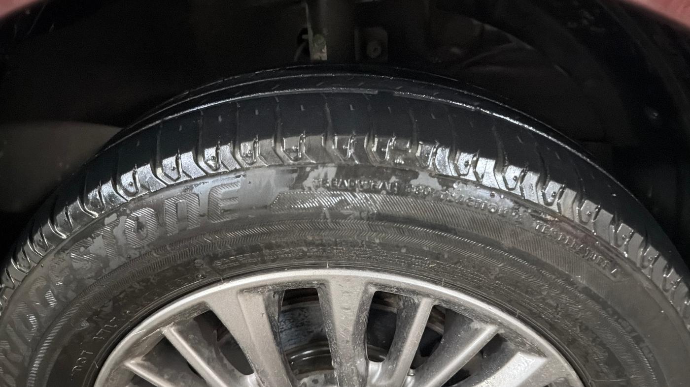 2021 Maruti Ertiga ZXI+ SHVS, Petrol, Manual, 60,068 km, Right Front Tyre Tread