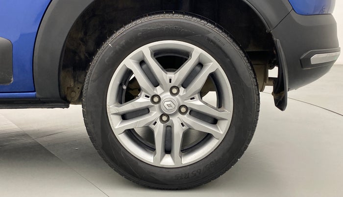 2020 Renault TRIBER RXZ AT, Petrol, Automatic, 21,413 km, Left Rear Wheel