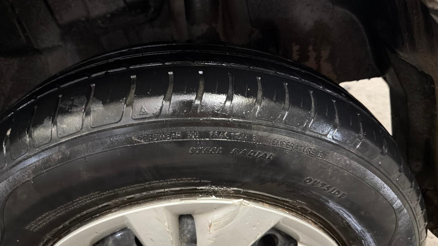 2022 Maruti Swift VXI, Petrol, Manual, 59,606 km, Left Rear Tyre Tread