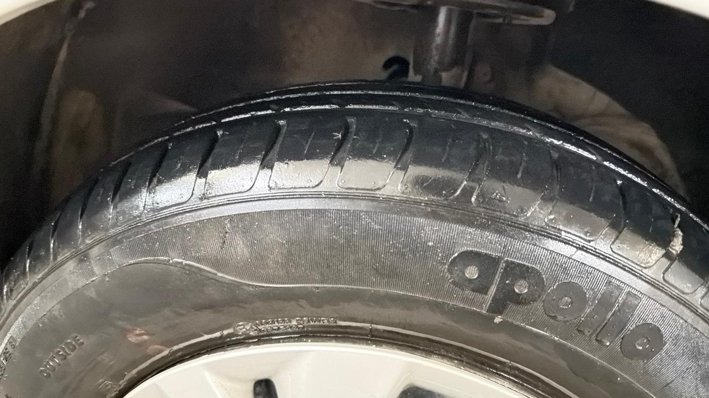 2022 Maruti Swift VXI, Petrol, Manual, 59,606 km, Right Front Tyre Tread