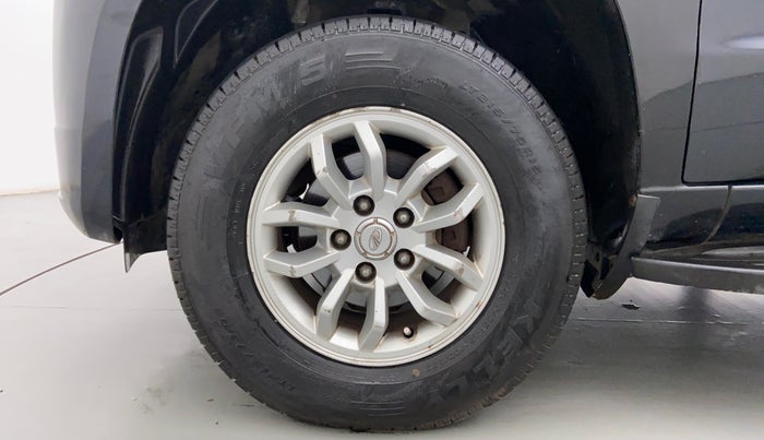 2016 Mahindra TUV300 T8, Diesel, Manual, 77,347 km, Left Front Wheel