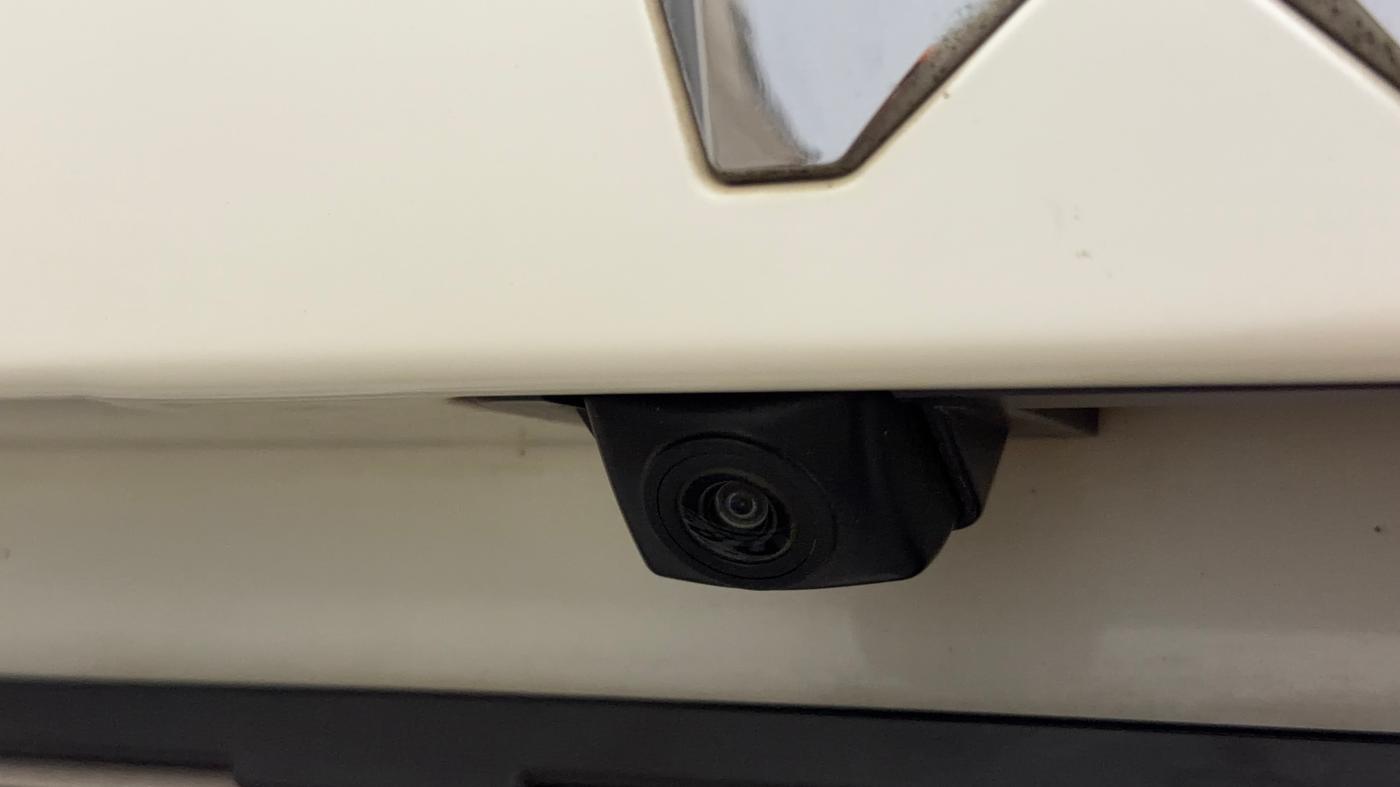 2022 Mahindra XUV300 W8 (O) 1.2 PETROL, Petrol, Manual, 29,859 km, Parking Camera