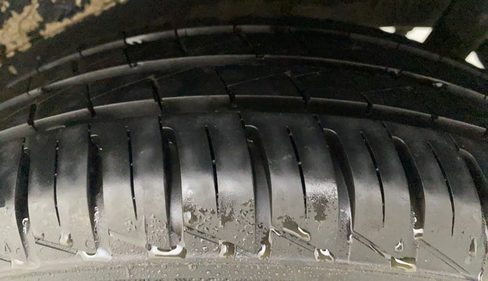 2013 Maruti Wagon R 1.0 VXI, Petrol, Manual, 43,966 km, Left Rear Tyre Tread
