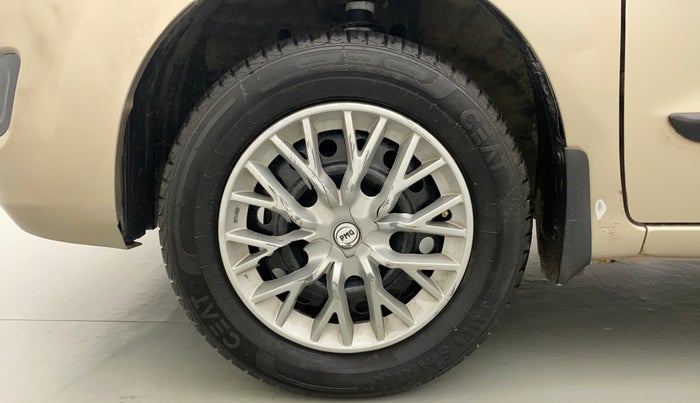 2013 Maruti Wagon R 1.0 VXI, Petrol, Manual, 43,966 km, Left Front Wheel