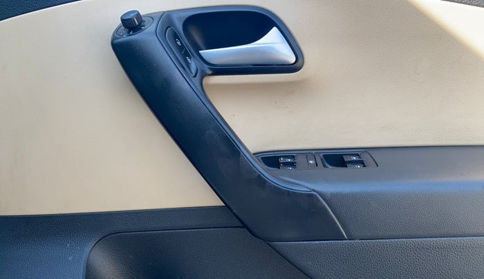 2019 Volkswagen Ameo GT LINE, Diesel, Automatic, 68,510 km, Driver Side Door Panels Control