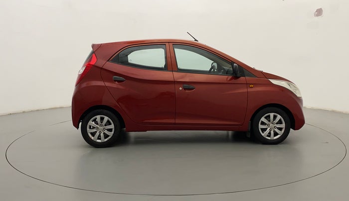 2013 Hyundai Eon MAGNA +, Petrol, Manual, 96,763 km, Right Side