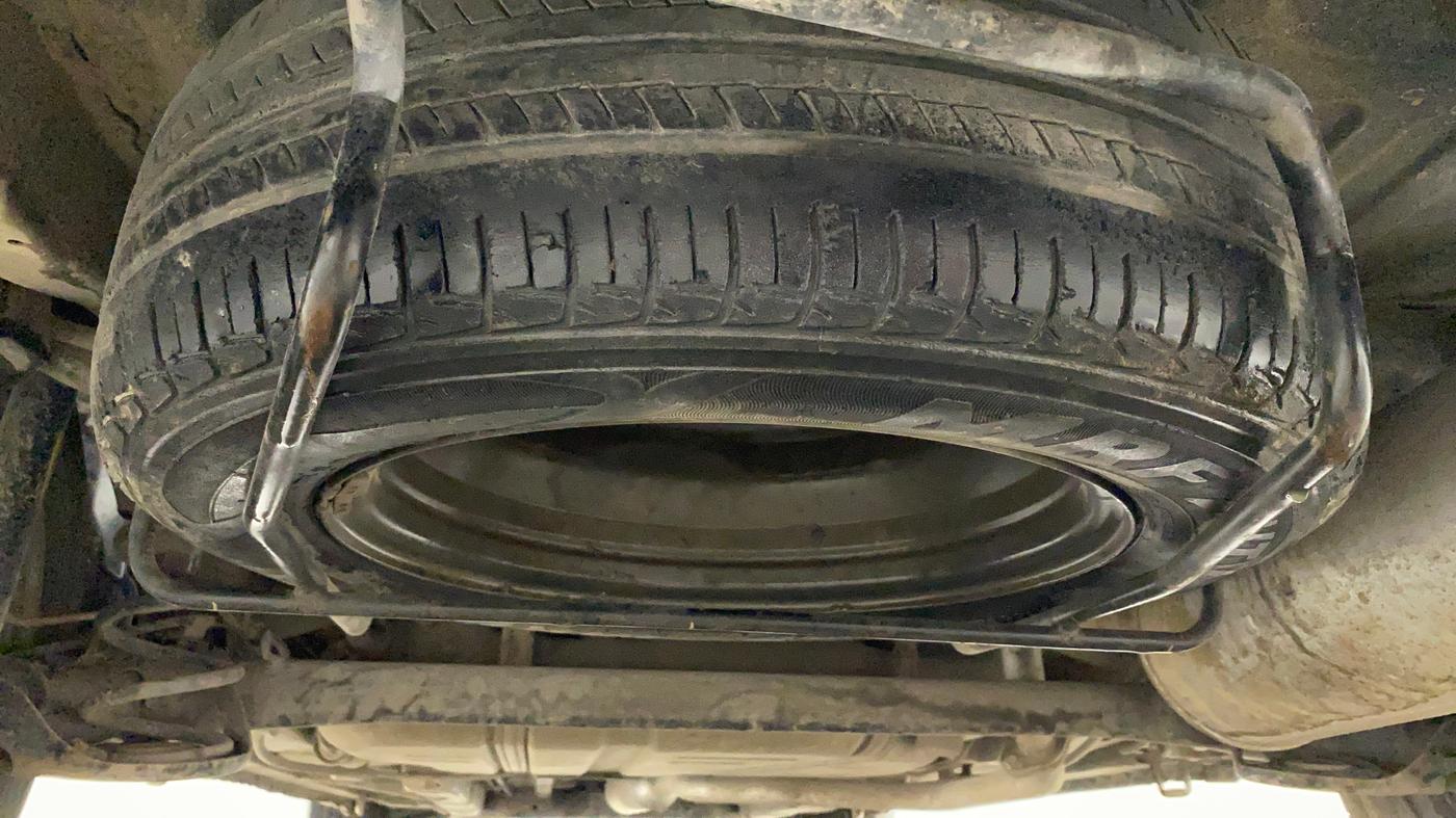 2016 Maruti Ertiga LXI, CNG, Manual, 72,704 km, Spare Tyre