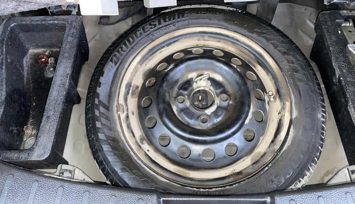 2016 Maruti Wagon R 1.0 VXI, Petrol, Manual, 1,16,863 km, Spare Tyre