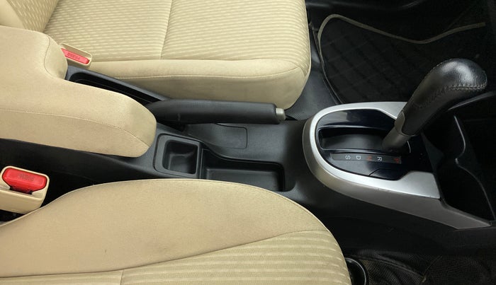 2019 Honda Jazz 1.2 VX AT, Petrol, Automatic, 24,576 km, Gear Lever