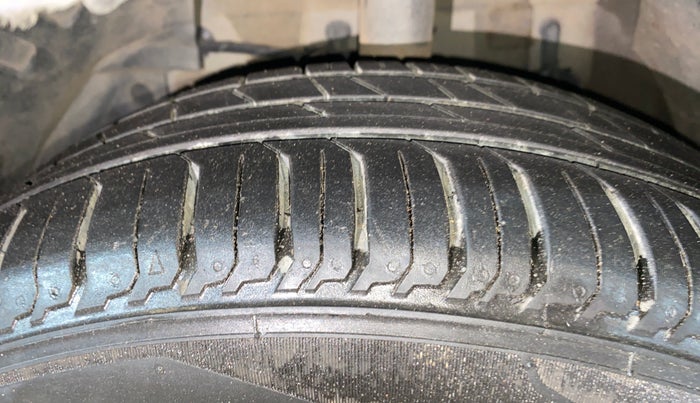2015 Tata Zest XM PETROL, Petrol, Manual, 37,873 km, Left Front Tyre Tread