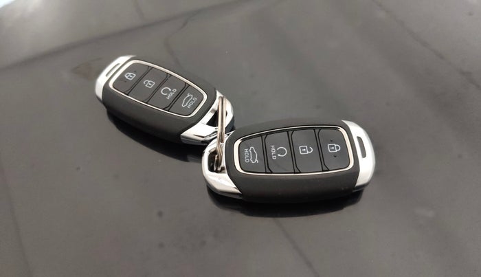 2023 Hyundai Verna SX 1.5 l MPI, Petrol, Manual, 45,949 km, Key Close Up