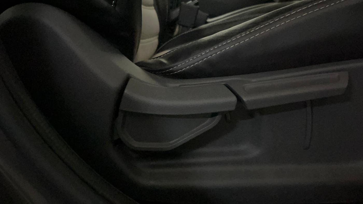 2021 Hyundai AURA S 1.2 AMT, Petrol, Automatic, 38,060 km, Driver Side Adjustment Panel