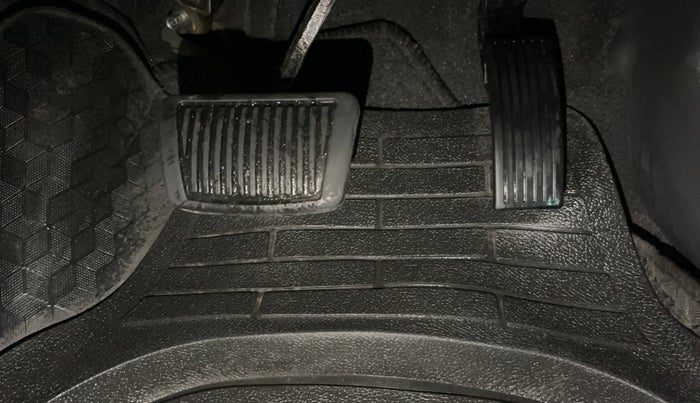 2021 Hyundai AURA S 1.2 AMT, Petrol, Automatic, 37,990 km, Pedals