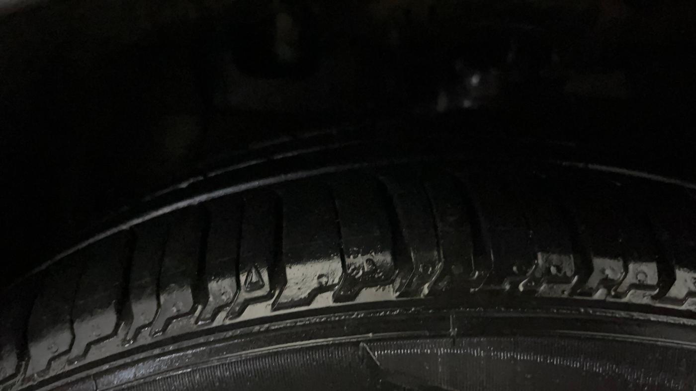 2021 Hyundai AURA S 1.2 AMT, Petrol, Automatic, 38,060 km, Left Front Tyre Tread