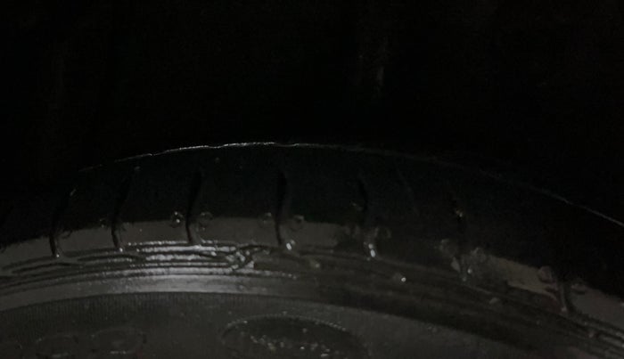 2021 Hyundai AURA S 1.2 AMT, Petrol, Automatic, 37,990 km, Right Rear Tyre Tread