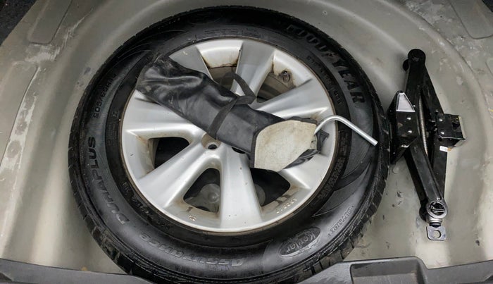 2011 Toyota Corolla Altis VL AT PETROL, Petrol, Automatic, 89,266 km, Spare Tyre