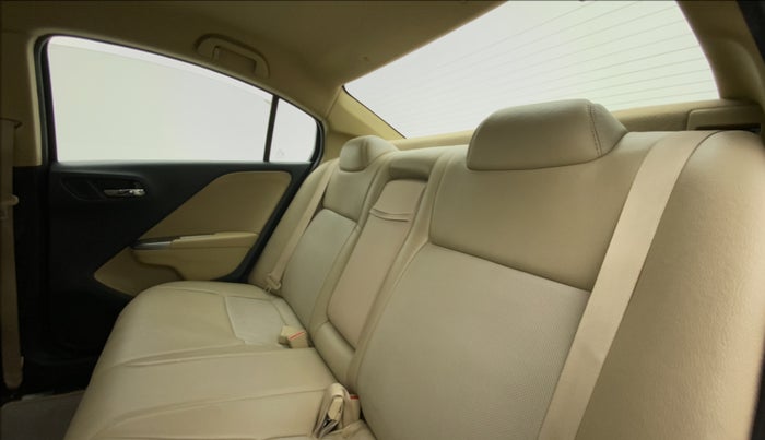 2016 Honda City 1.5L I-DTEC V, Diesel, Manual, 82,653 km, Right Side Rear Door Cabin