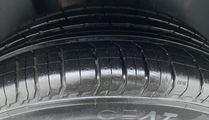 2022 Skoda SLAVIA STYLE 1.0 TSI AT, Petrol, Automatic, 2,129 km, Right Rear Tyre Tread